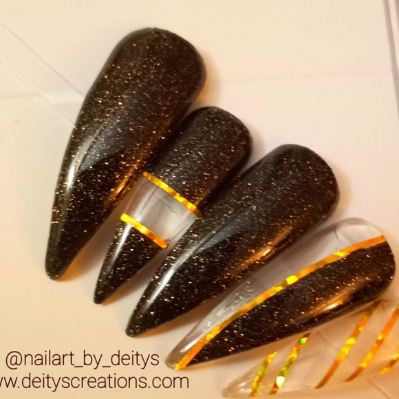 Black glitter w gold n negative space stiletto luxury acrylic press on nails - Picture 2 of 4